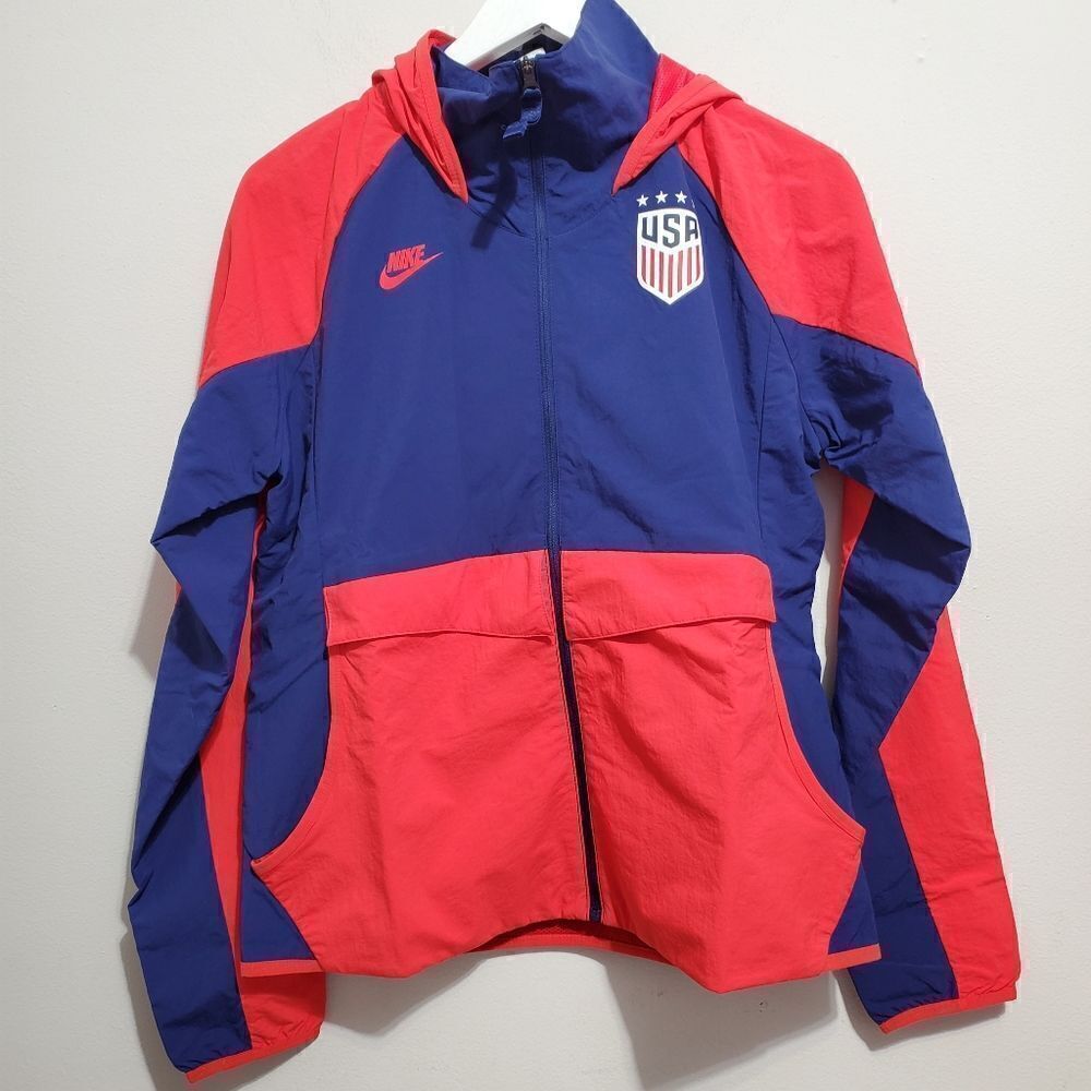 Nike USA Women’s Sz SMALLS Soccer All Weather Wind breaker Jacket CZ4334-688.NWT